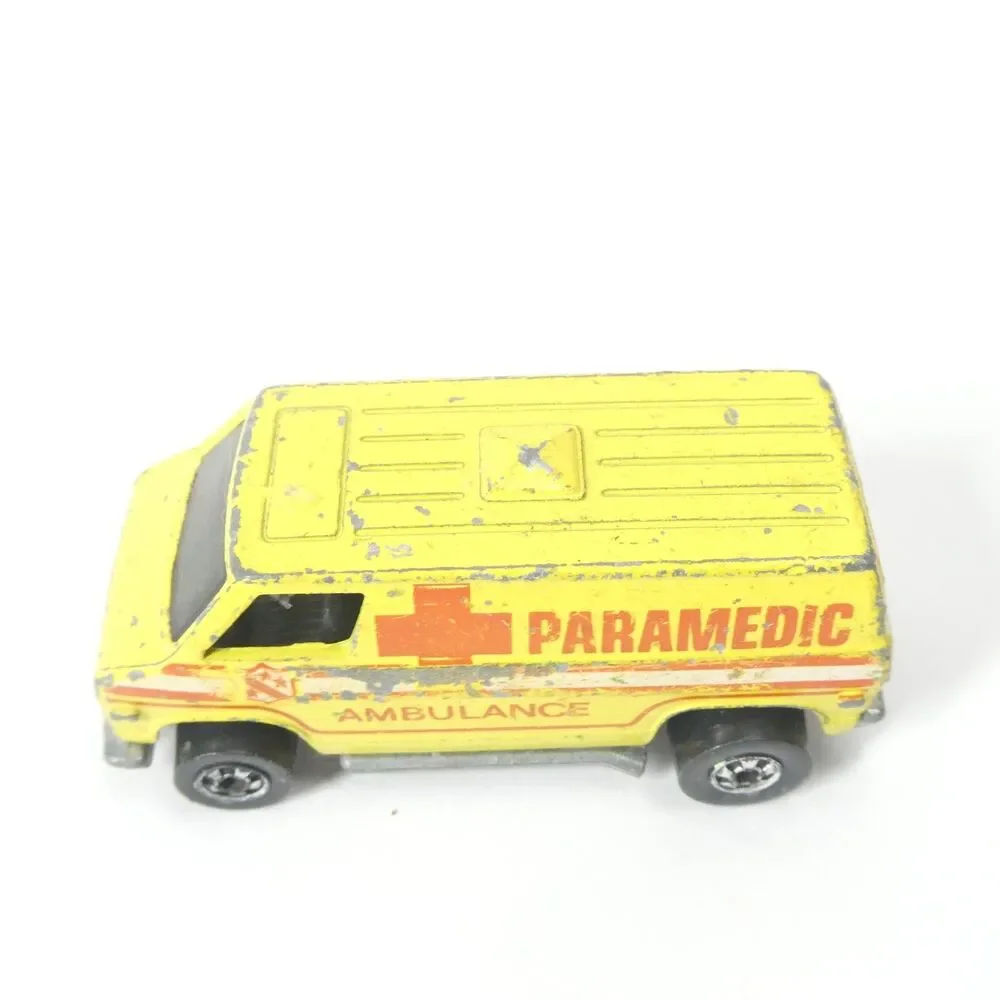 Hot Wheels vintage yellow